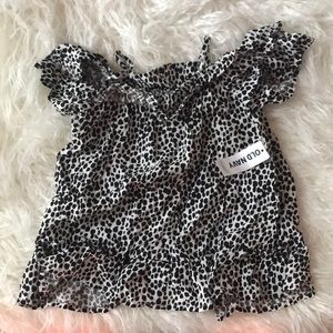 Children never or gently used clothes.